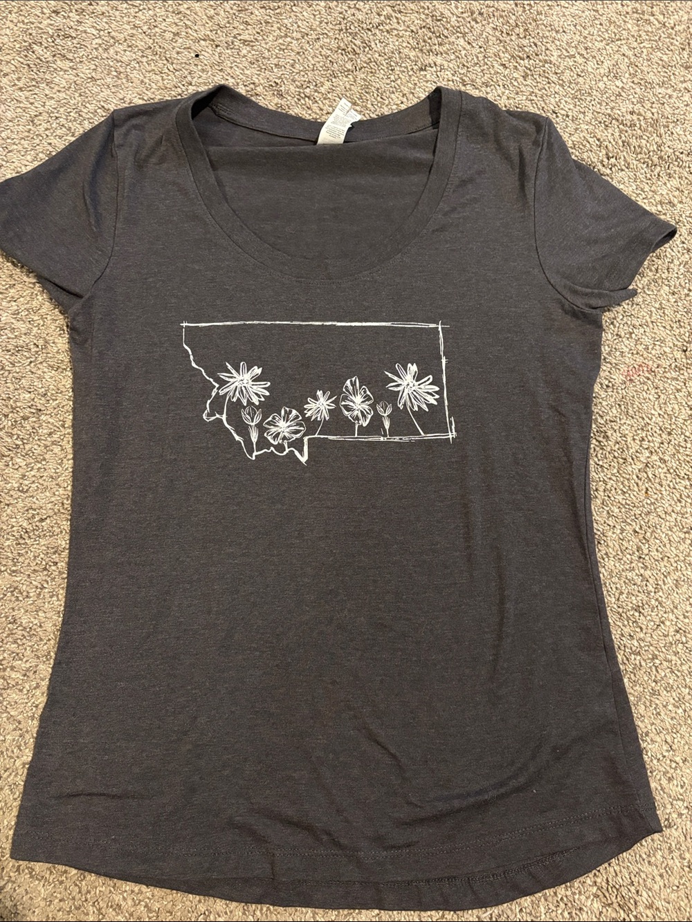 Women's Charcoal Graphic Scoop Neck Tee - Floral State Outline